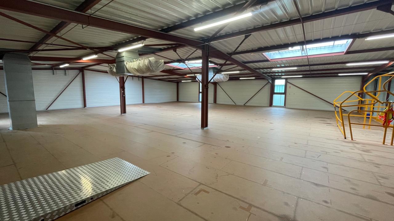 Local d'activité Saint-Germain-de-la-Grange 1950m² Vente local d'activité Saint-Germain-de-la-Grange Yvelines OVACT2533045 10